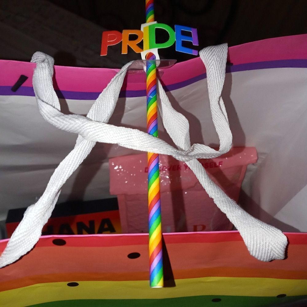 Lgbt surprise 🫢 bundle - Picture 3 of 3